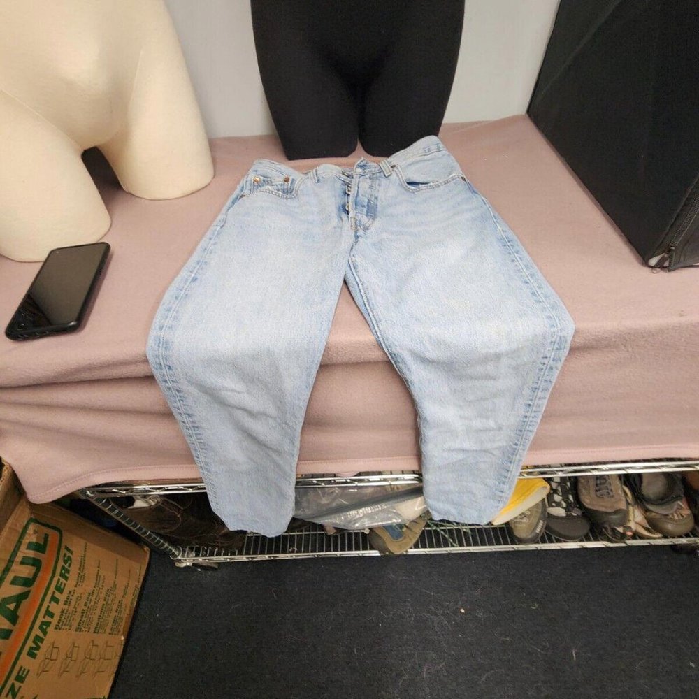 Levis 501 '90s Jeans Womens 24x28 Straight Light Wash Button Fly